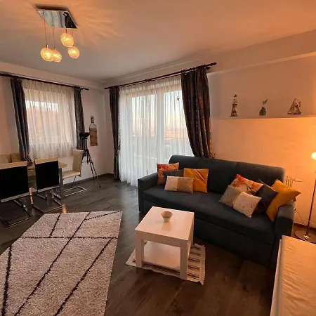 Panoramic Loft-large Terrace-free Garage شقة