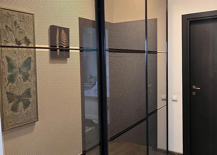 Panoramic Loft-large Terrace-free Garage דירה בראשוב